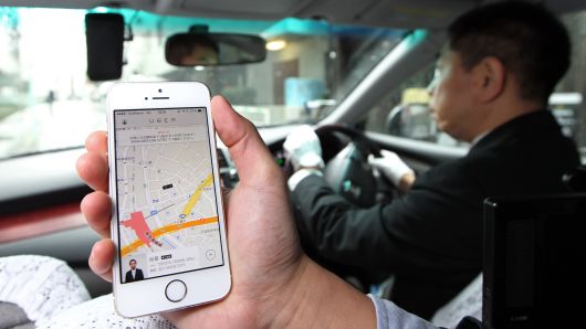 Uber ne peut plus supporter seul les coûts de la voiture autonome et se lie à Toyota
