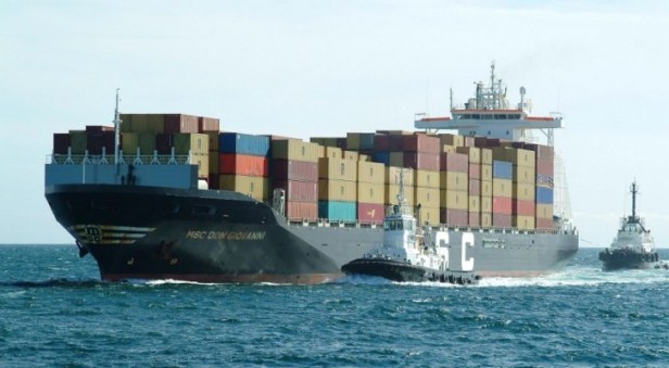 Selon l'INS, les exportations FAB ont atteint 5,884 milliards d'euros (+ 16,2%) en juin 2018 par rapport à juin 2017, tandis que les importations CAF se sont élevées à 7,186 milliards d'euros (+ 11,7%).