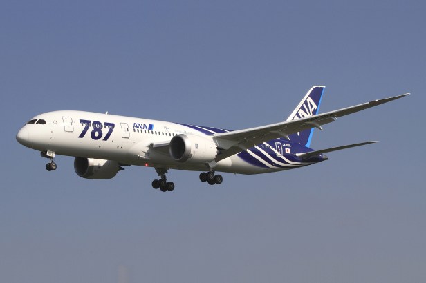 All_Nippon_Airways_Boeing_787-8_Dreamliner_JA801A_OKJ_in_flight.jpg