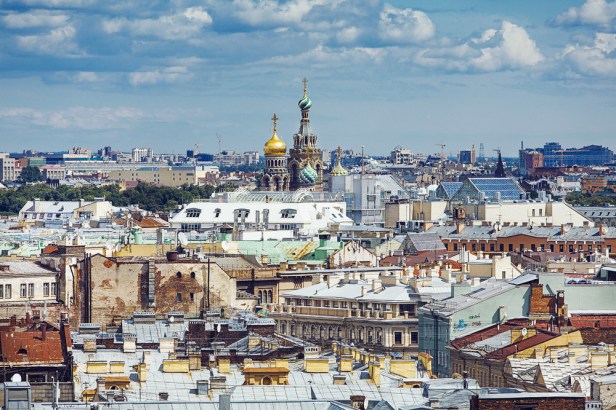 Visitez les toits de Saint-Pétersbourg