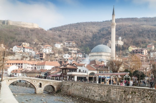 Le gouvernement devrait accorder une plus grande priorité au développement du tourisme 