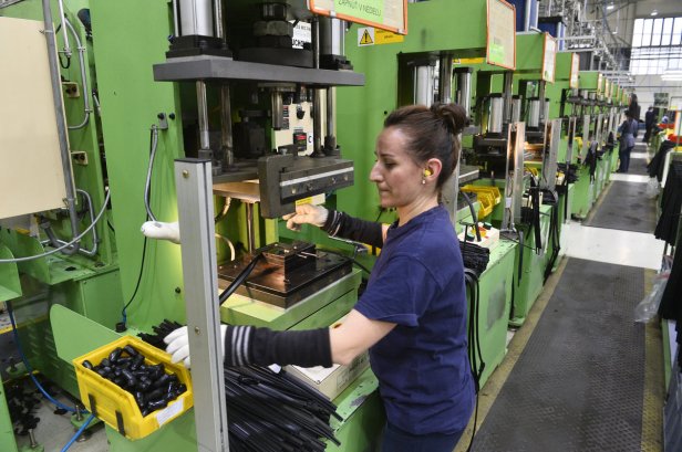 Les observateurs sont particulièrement critiques en cas de surtaxes plus élevées.