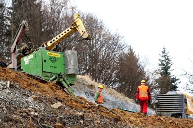 La Slovaquie reste un pays V4 qui réglemente l'offre de main-d'œuvre légale en provenance de pays tiers afin de ne pas causer de dumping social.