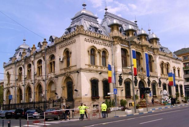 craiova-town-hall