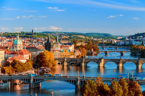 prague_hero
