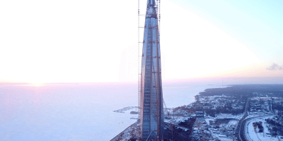 la tour Lakhta de 462 mètres à Saint-Pétersbourg