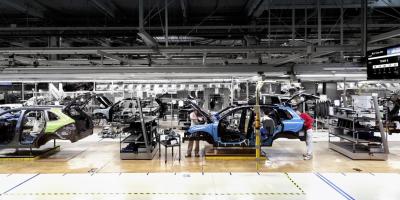 Alors que la consommation des ménages (1,8%) et la consommation des administrations publiques (3,7%) sont restées sur le territoire de la croissance, les exportations ont fait baisser les performances de l'économie, a noté Lehuta.