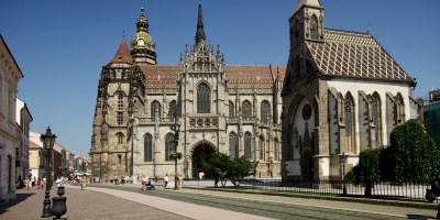 Certaines municipalités n'ont augmenté les taux que de quelques dizaines de pour cent, mais d'autres les ont même doublés.