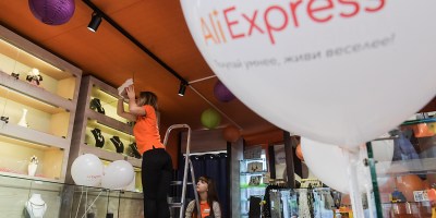 AliExpress Russie a déclaré que plus de cinq millions d'acheteurs russes avaient effectué un total de 30 millions d'achats via la plate-forme le jour de la fête des célibataires, le client moyen faisant des folies autour de 3 440 roubles (53 $).